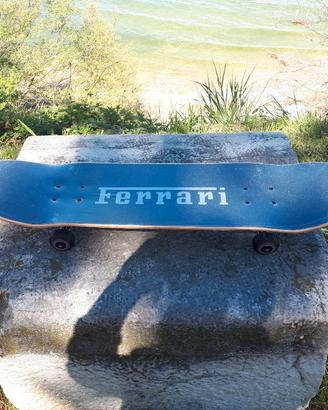 SKATEBOARD FERRARI (NUOVO ed ORIGINALE)