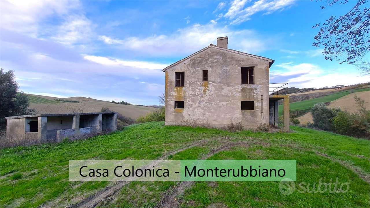 RUSTICO IMMERSO NEL VERDE con TERRENO - Vista 2