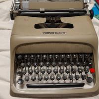 Macchina da scrivere vintage 1