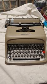 Macchina da scrivere vintage 1