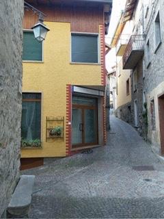 Trilocale ristrutturato su 2 livelli - Esino Lario