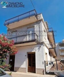 Casa indipendente bifamiliare a mascali