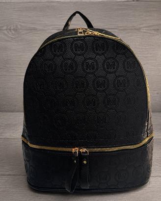 Zaino nero elegante con dettagli dorati