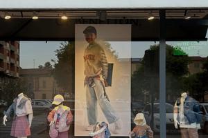 Attività d’abbigliamento per bambini - Benetton012