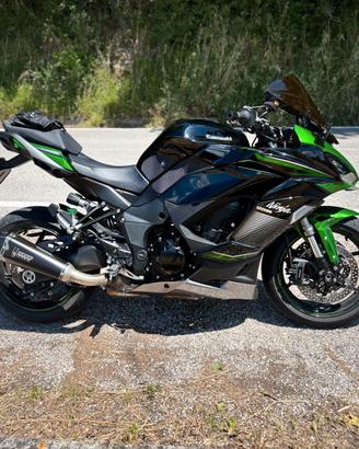 Kawasaki Ninja 1000 sx superaccessoriata!