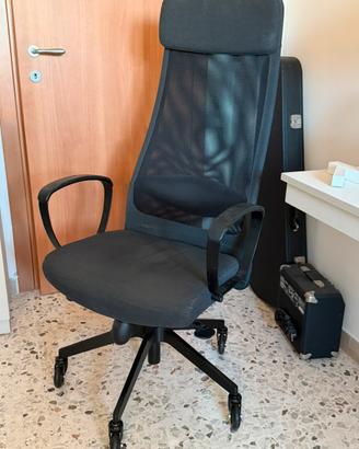 IKEA Markus con ruote per parquet