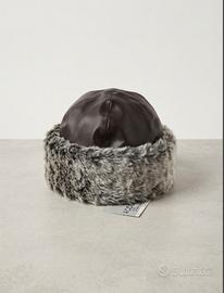 cappello in stile russo