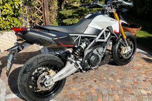 Dorsoduro 750 abs 2016