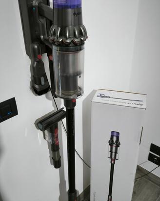 Dyson V11 Total Clean Extra