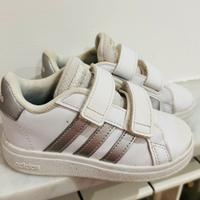 Scarpine ADIAS modello vintage taglia 24  2-3 anni