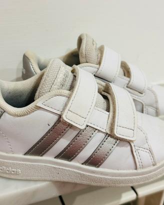 Scarpine ADIAS modello vintage taglia 24  2-3 anni