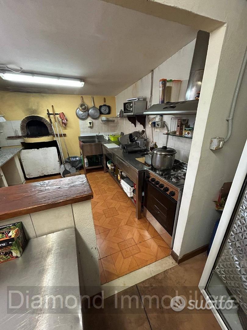Villa con piscina e uliveto a Solicchiata - Vista 5