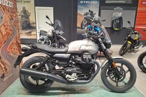 Moto Guzzi V7 IV Stone