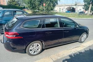 AUTO PEUGEOT 308 SW AUTOMATICA CON GANCIO TRAINO