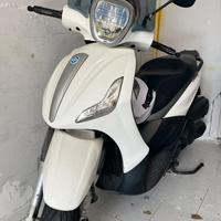 Piaggio Beverly 350