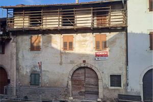 SOPRAMONTE, CASA SINGOLA DA RISTRUTTURARE