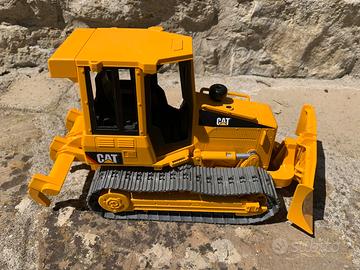 Buldozer ruspa CAT -Bruder