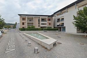 Trilocale con balcone a calenzano