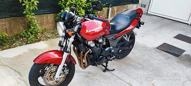 Kawasaki zr7 2003 rosso