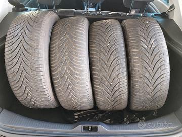 Gomme 205/50 R17 4 stagioni + cerchi in lega