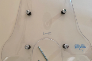 Parabrezza originale per Vespa GTS