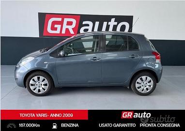 Toyota Yaris 1.0 5 porte Luxury pack