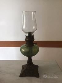 Lampada a olio francese