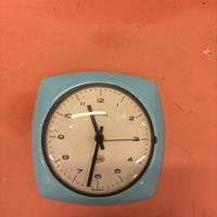 Orologio a lancette celeste