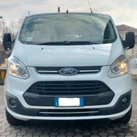 Ford Custom Tourneo