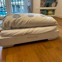 Letto montessoriano basso in legno massello