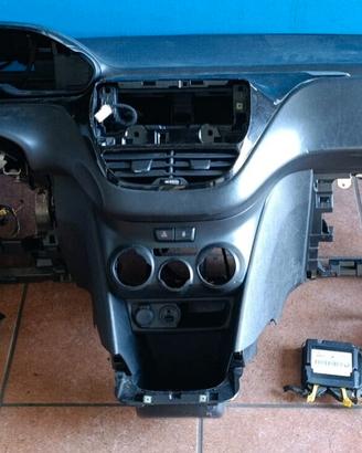 KIT AIRBAG USATO PEUGEOT 208 ANNO 2018