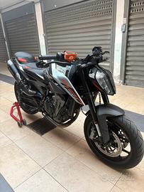 Duke 790 35 kw depo a libretto