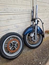 Forche e cerchi burgman 650