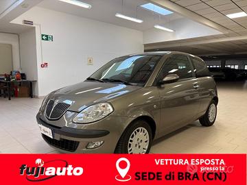 Lancia Ypsilon 1.2 16v Oro