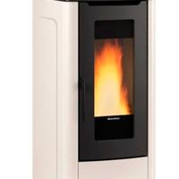 nuovissima stufa a pellet elegante 