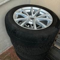 cerchi in lega più gomme invernali 