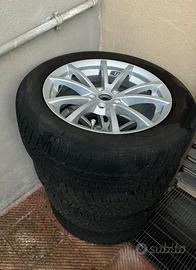 cerchi in lega più gomme invernali 
