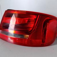 FARO POSTERIORE AUDI A4 B8 - DESTRO - 11851