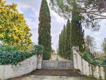 Villa o villino Giove [Cod. rif 3296303VRG]
