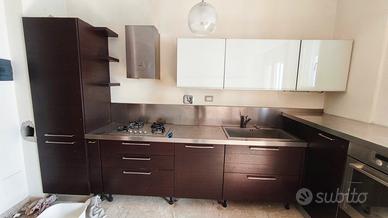 cucina completa, perfette condizioni