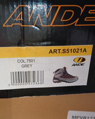 scarponcini da montagna 