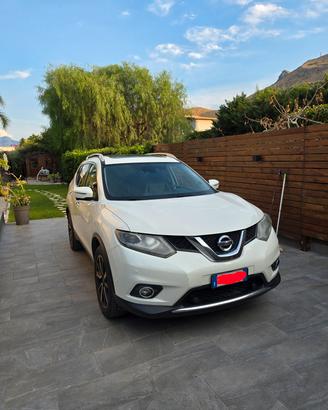 Nissan Xtrail Tekna full optional 1.6 130 cv