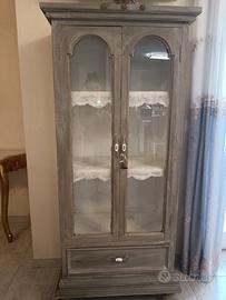 Vetrina shabby