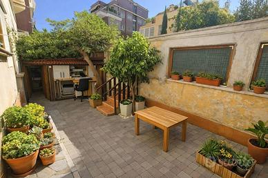 Appartamento di 178 m² con più di 5 locali a Roma