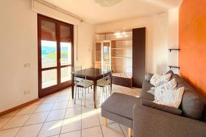 Appartamento di 100 m² con 3 locali e posto auto a