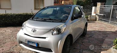TOYOTA IQ