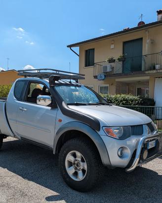 L200 super select medium cab