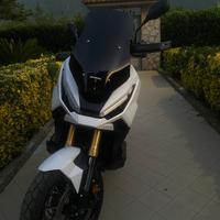 Honda Xadv 750 2025 del.35 kw solo a libretto