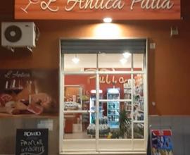 Attivita' commerciale 49-369