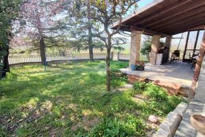 BIFAMILIARE A MONTEGIOCO